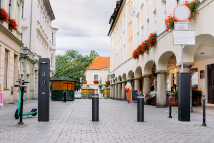 DOMUS – Le Totem Urbain qui Intègre Contrôle d’Accès et Sécurité